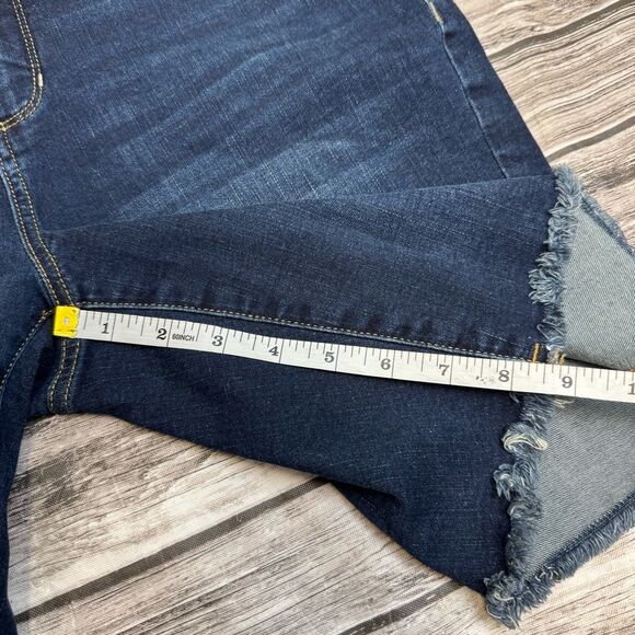 A New Approach Women's Denim Bermuda Jean Shorts 10 Dark Blue Mid Rise Stretch - Picture 10 of 10